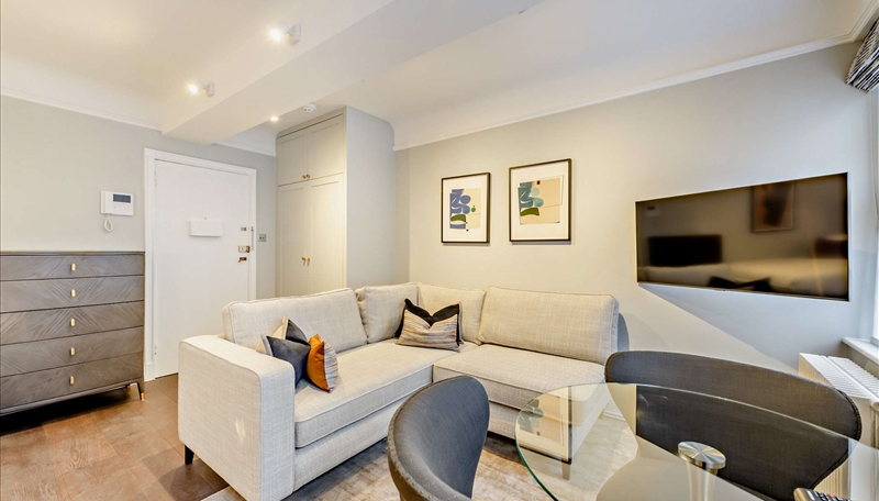 Luxury Studio Apartment for Rent Pelham Court, Chelsea, London SW3