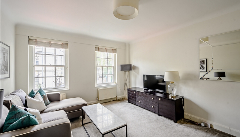 Spacious 2-Bedroom Apartment For Rent in Pelham Court, Chelsea Prime London SW3