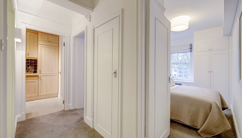 Luxury 2-Bed Apartment for Rent Pelham Court, Chelsea, London SW3