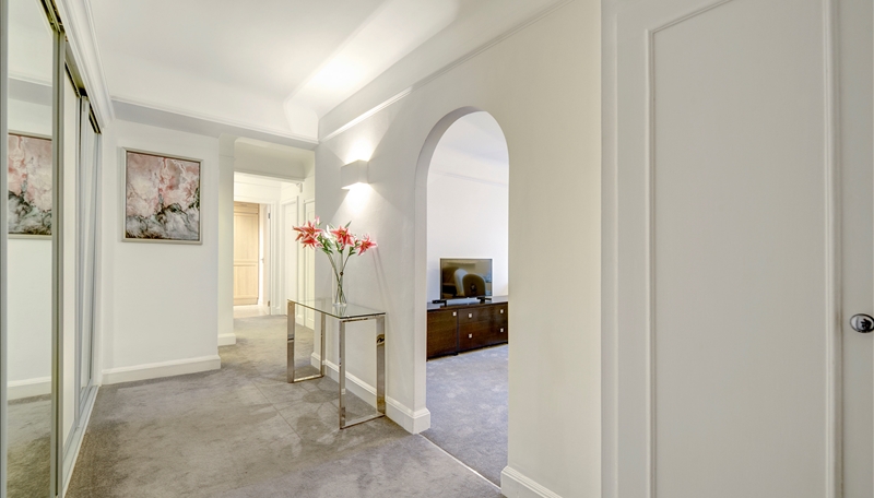Luxury 2-Bed Apartment for Rent Pelham Court, Chelsea, London SW3