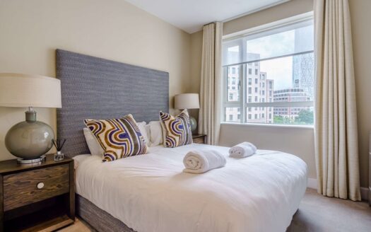 Luxury 2 Bedroom Apartment – Circus Apartments, Canary Wharf, London E14