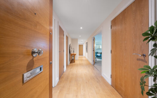 Stunning Spacious 3 Bed 2 Bath Apartment in Richbourne Court, Harrowby Street, London W1H 5PT